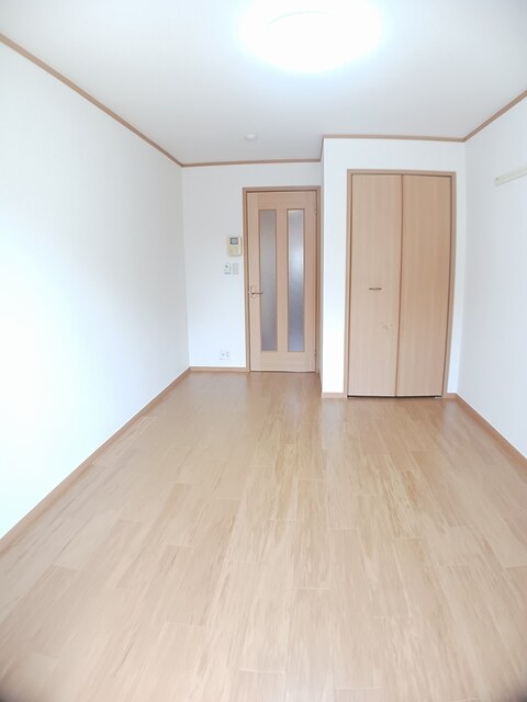 セレノ逆瀬川 リビング
