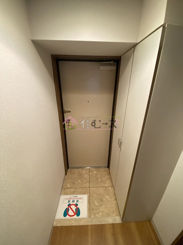 アスリート本町西 玄関