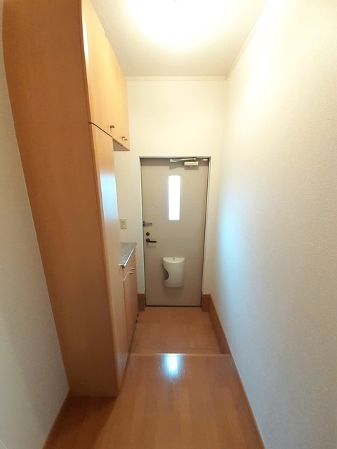 ウエスト　スクエアＡ 玄関