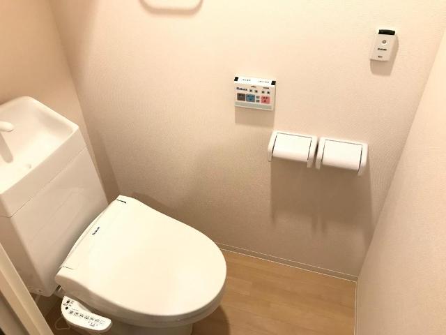セカンド クリスタル． その他17