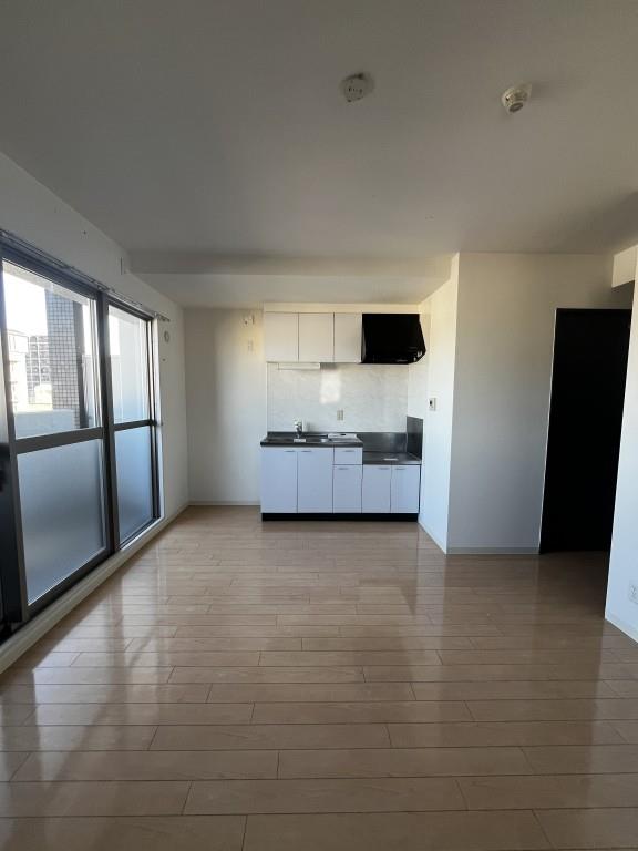 サクシード胤 リビング