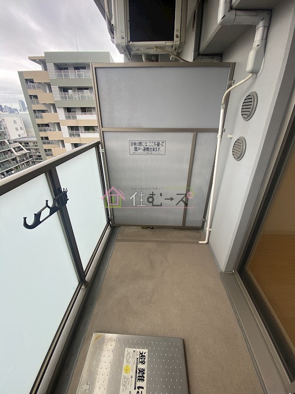 エスリード谷町六丁目  ベランダ