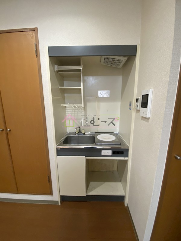 センエイ谷四 キッチン