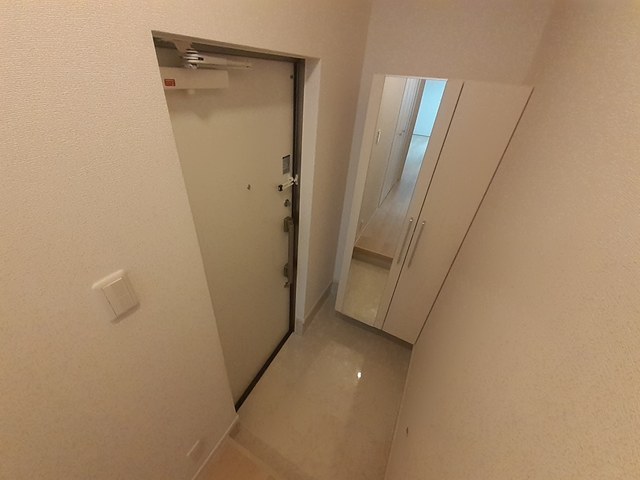 トゥジーテ 玄関