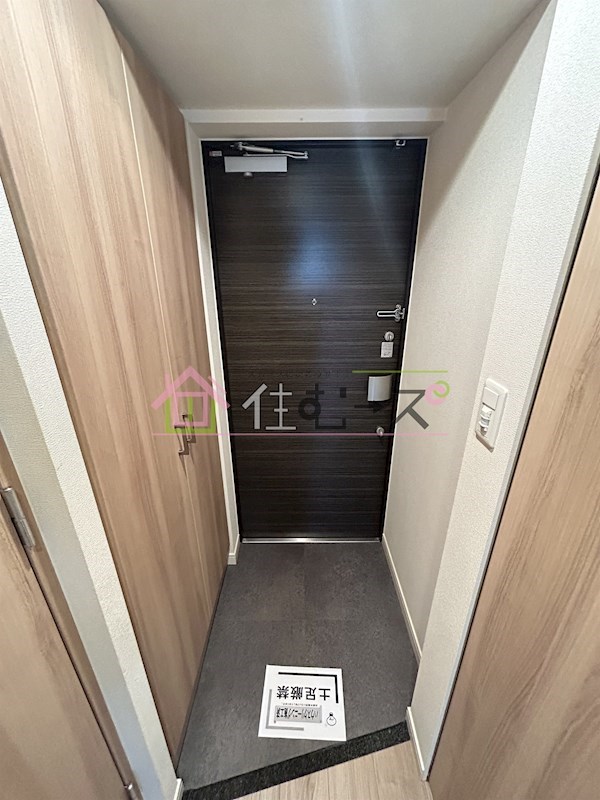 プレサンス北堀江 玄関