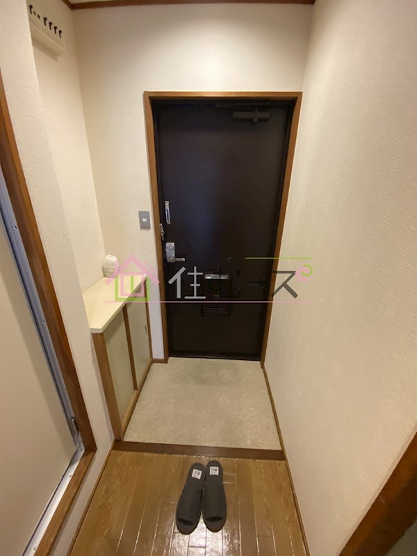 ハイツサンシャイン 玄関