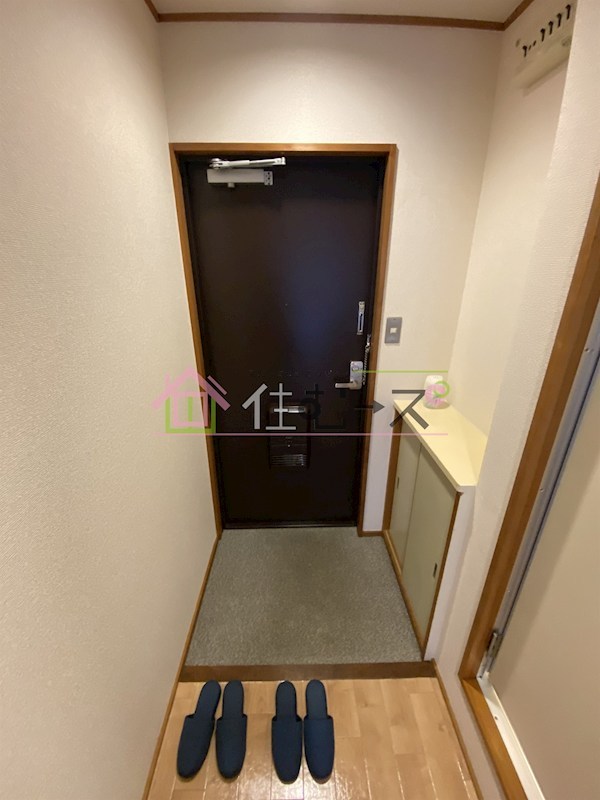 ハイツサンシャイン 玄関