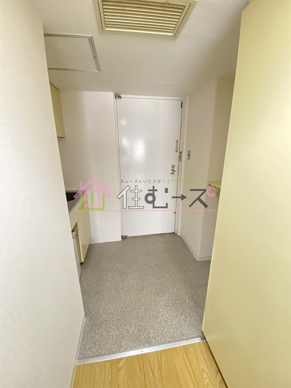 ステュディオ新大阪 玄関