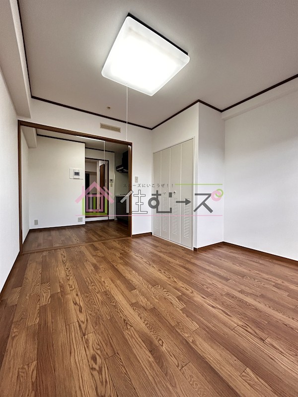 ノルデンハイム新大阪Ⅱ リビング