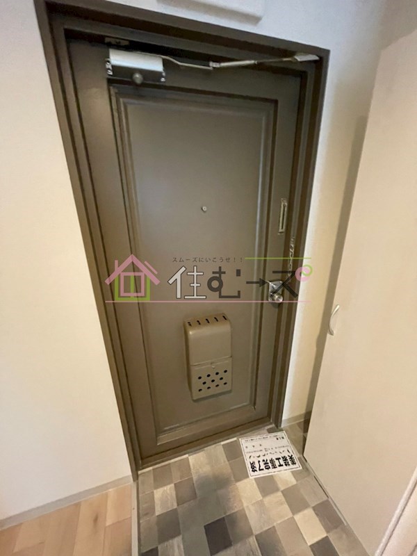 レガーレ長居公園 玄関