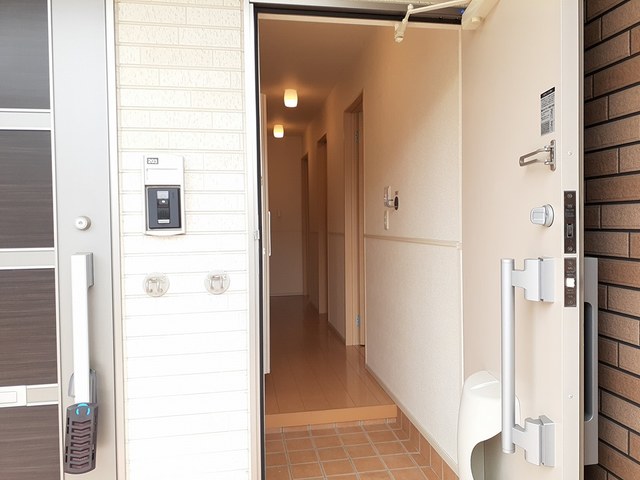 ミルト 玄関