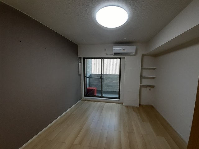 ヴェルメゾン　旭町 リビング