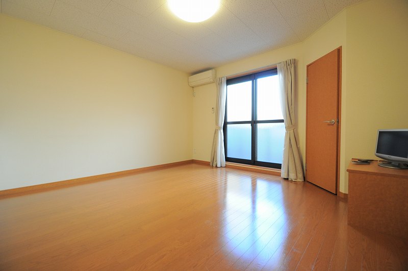 レオパレス照ヶ丘 その他9