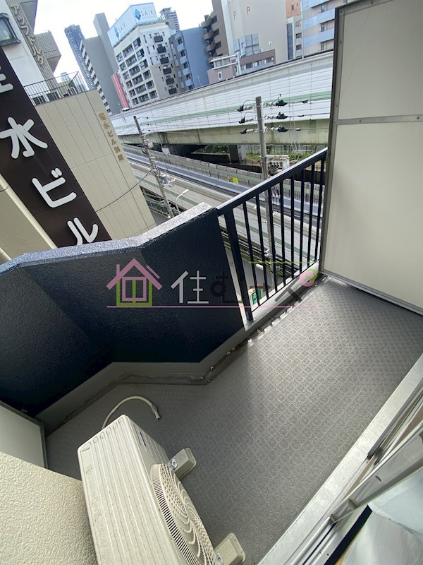 ローラン南森町 ベランダ
