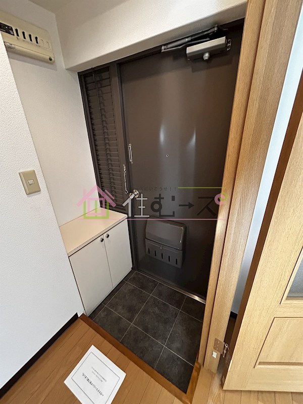 ウェルバート瓜破 玄関