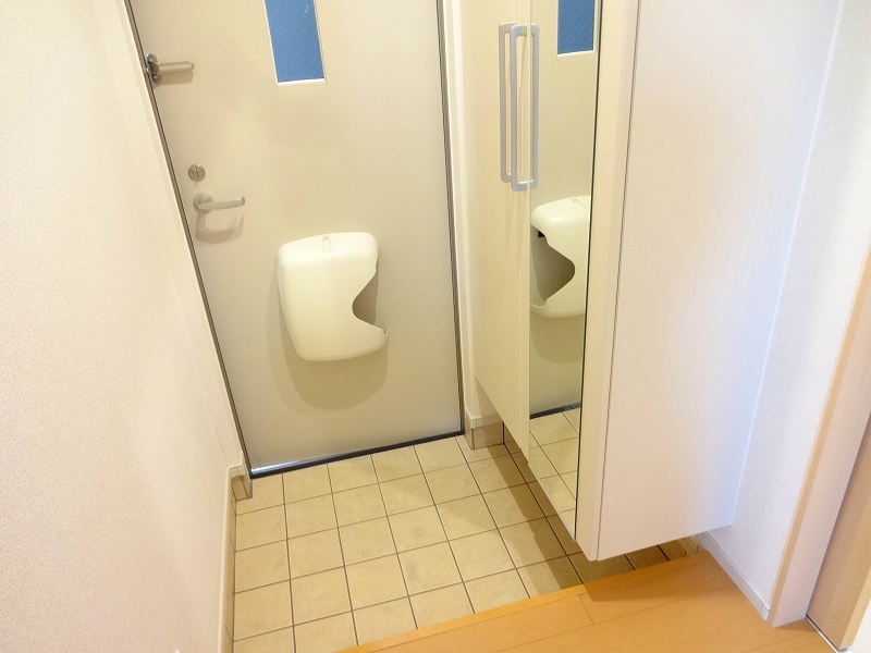 　歩 玄関