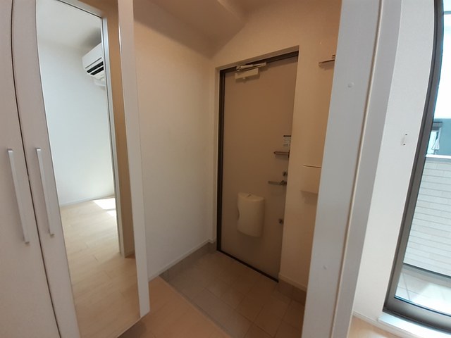 サンライズ・パークス 玄関