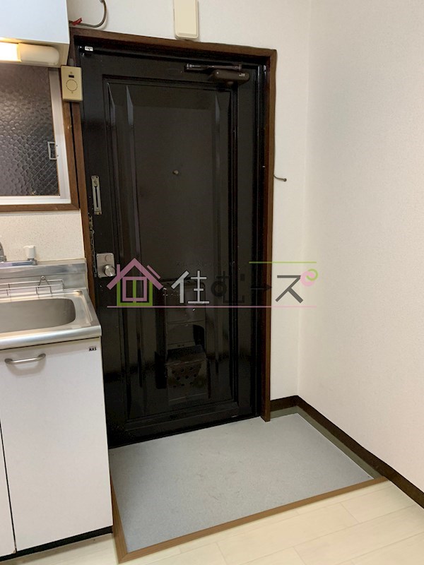 三賀マンション 玄関