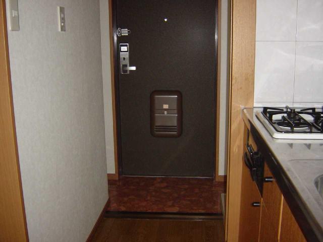 コンフォール深田 玄関