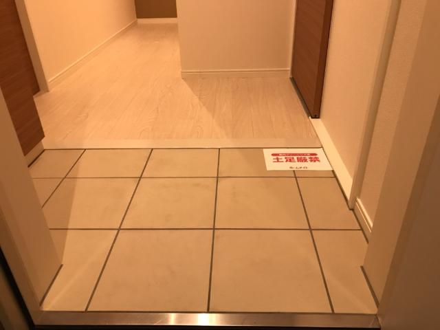 ラフォルテ日本橋 玄関
