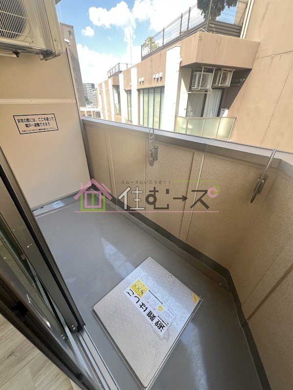 みおつくし京橋 ベランダ
