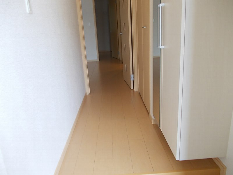 エコールかつらぎ 玄関
