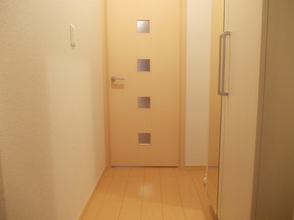 セントレア貝塚 玄関