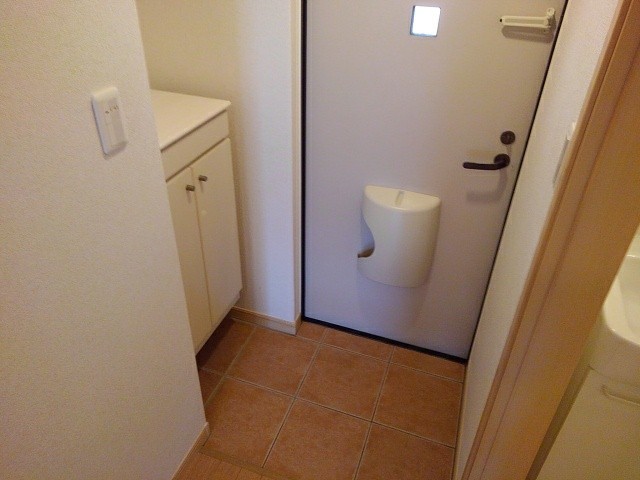 ネオカーサ 玄関