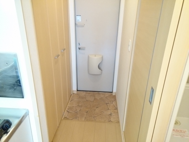 シス・アムール 玄関