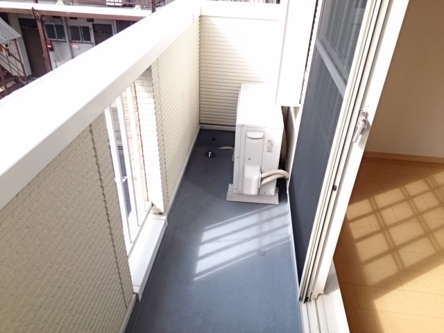 シス・アムール ベランダ