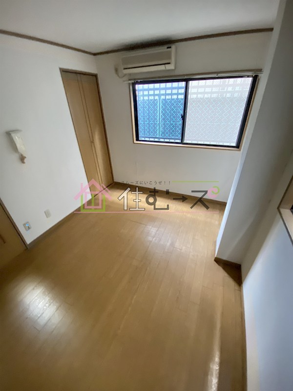 F2 ベッドルーム