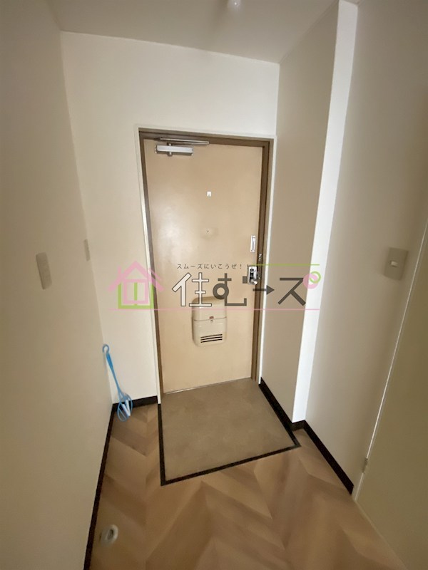 メゾン和光 玄関