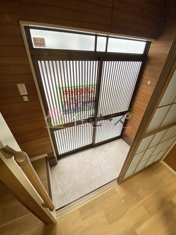 山田貸家 玄関
