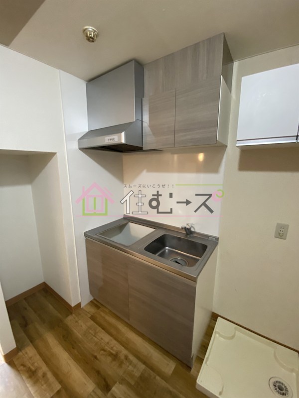 MESSAGE放出東 キッチン