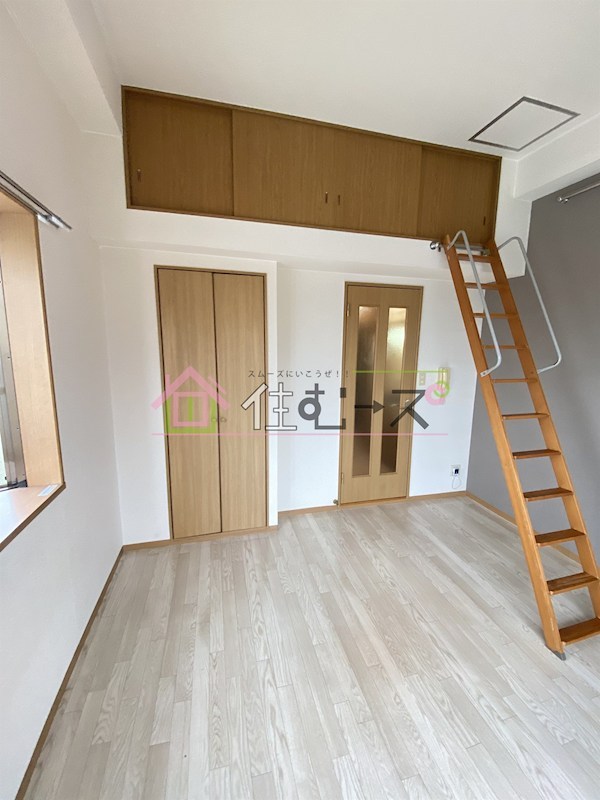 オズレジデンス鶴見 リビング