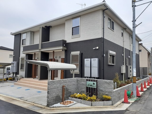 ラリュール 外観