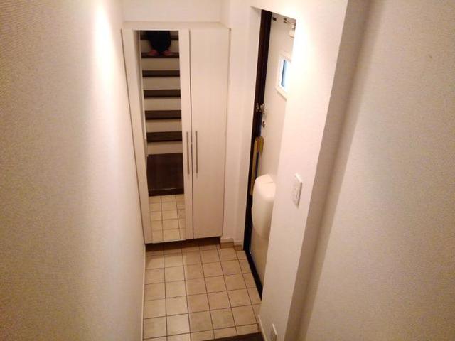 カーサ　フィオーレ 玄関