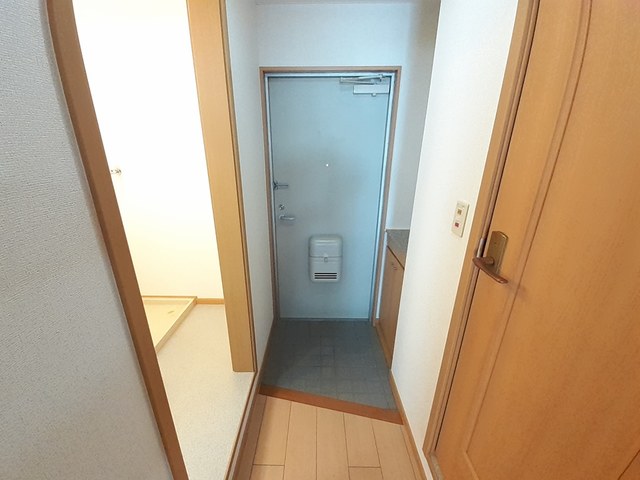 アンソレイエ 玄関