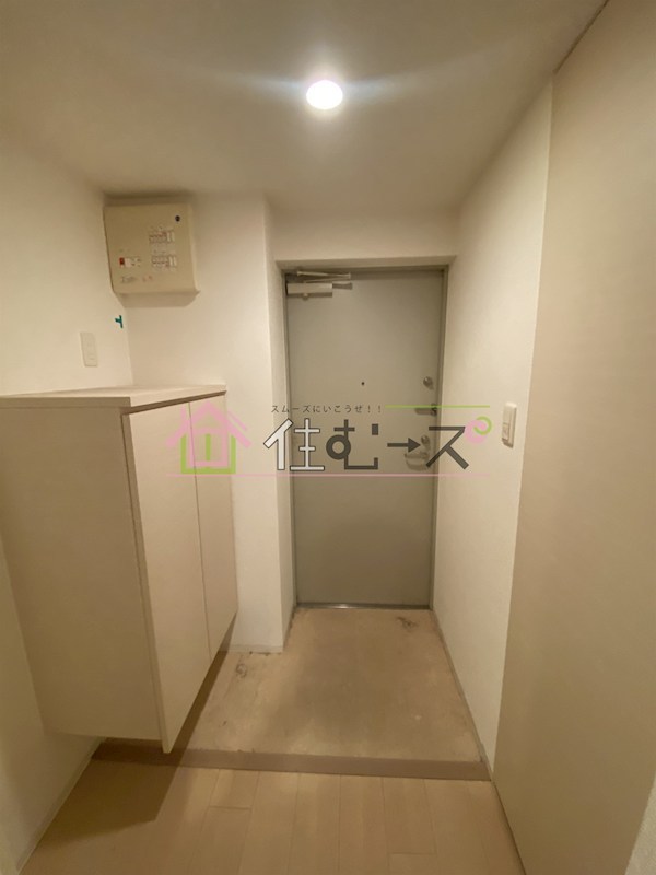 アドバンス上町台ラシュレ 玄関