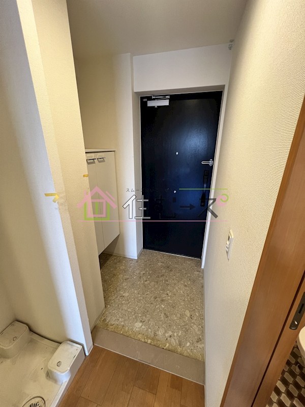ブリリアント大阪西 玄関