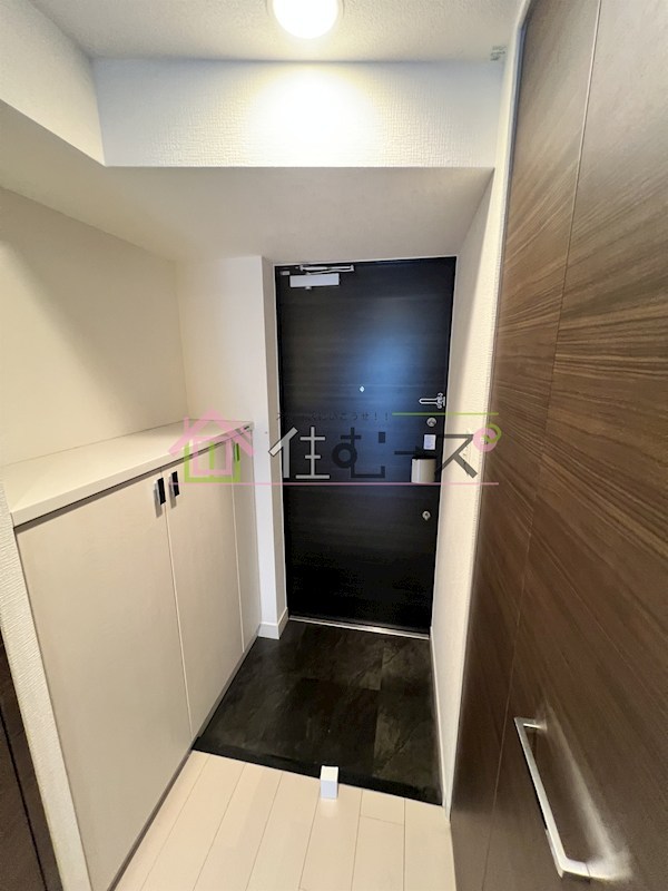 ララプレイスOsaka WEST PRIME 玄関