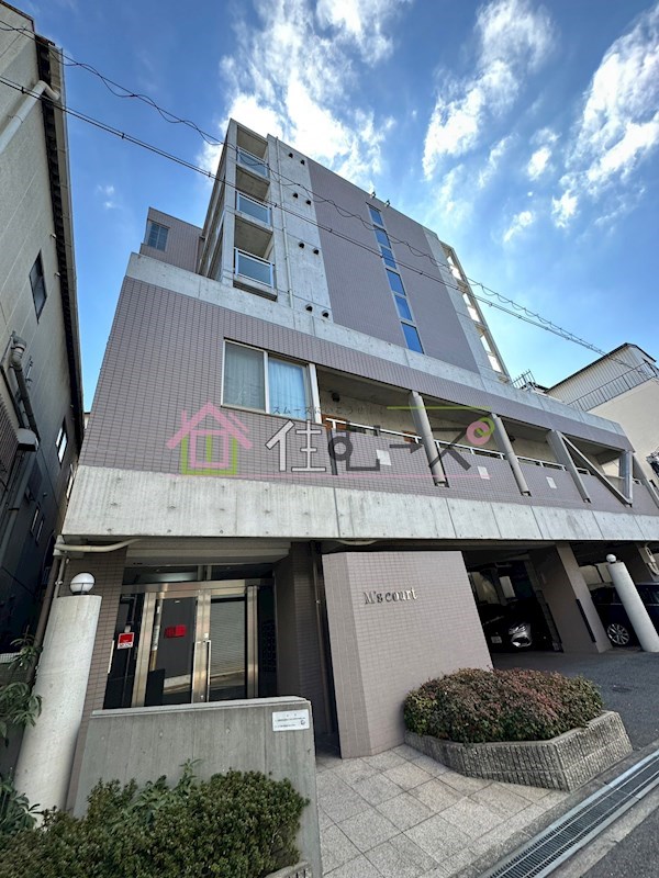 M's court 外観