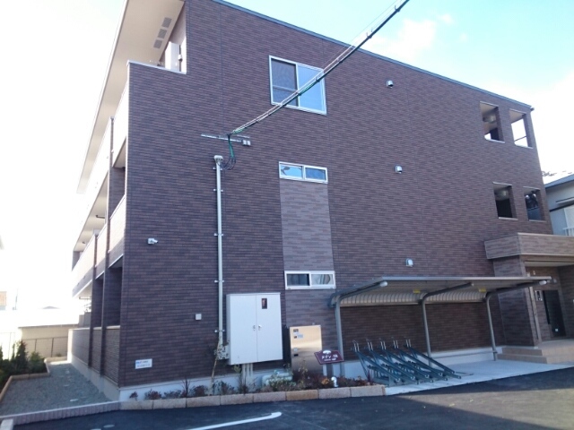 メゾン－１８ 外観