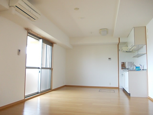 サンシャインヒル リビング