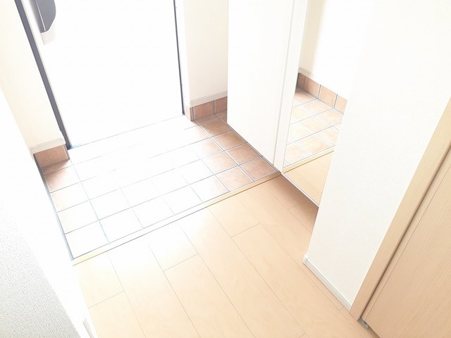 ＹＵ弐番館 玄関