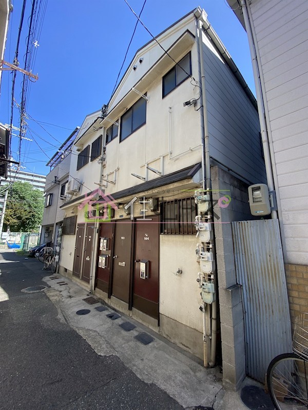 梅南2丁目7番地32（地番）共用住宅 外観