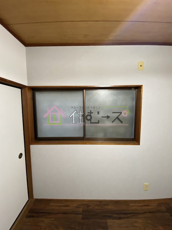 梅南2丁目7番地32（地番）共用住宅 ベランダ