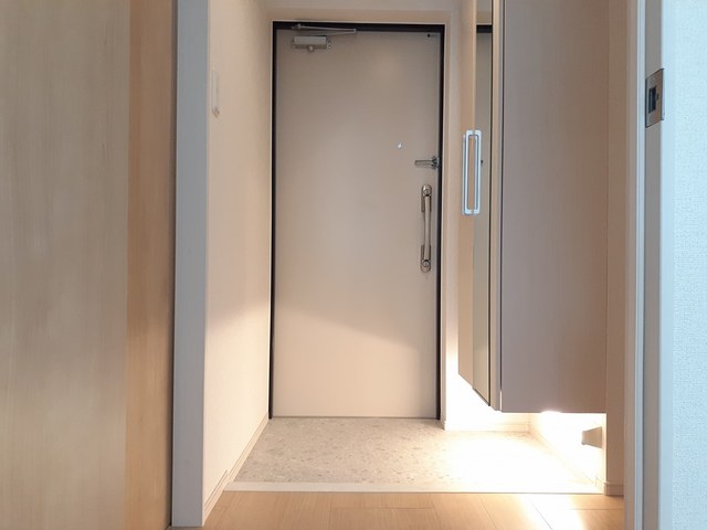 ムーンヒルズ大阪 玄関