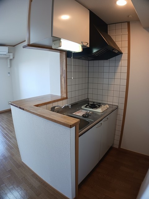 アット長田 キッチン