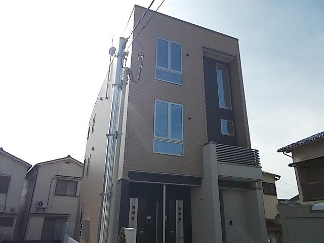 ソレイユ上野 外観